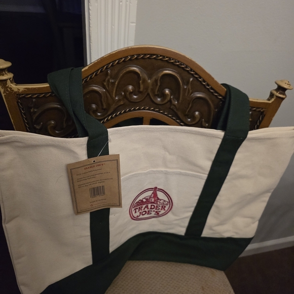 NWT - Large Trader Joes Green and Cream Tote Bag - Picture 6 of 8